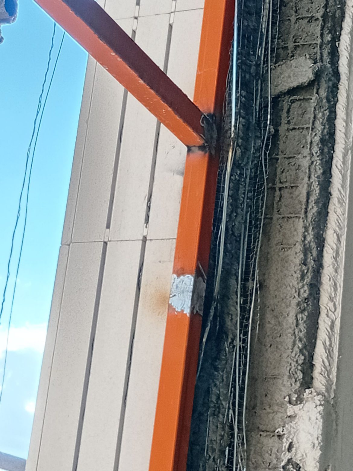 خدمات حرفه‌ای نمای ساختمان؛ کرتین وال، فریم لس و لوور از Valid Aluminum برای پروژه‌های شما